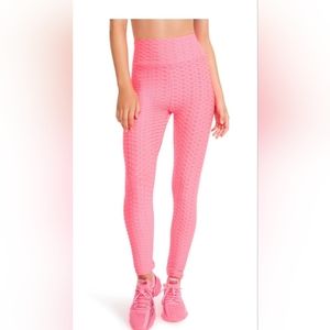 Steve Madden Hot Pink Scrunch Butt Leggings
